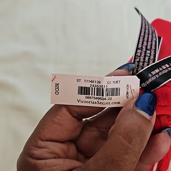 Victoria's Secert Women's Lace Underwire Halter Bralette 32DD Red - Picture 9 of 16